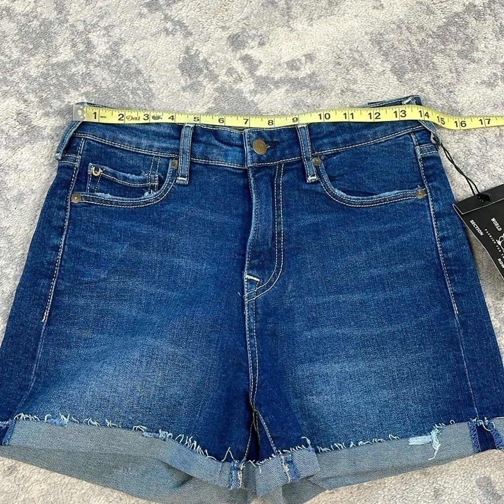 NWT True Religion Jennie Curvy Shorts Medium Dark Wash High Rise Sz 29